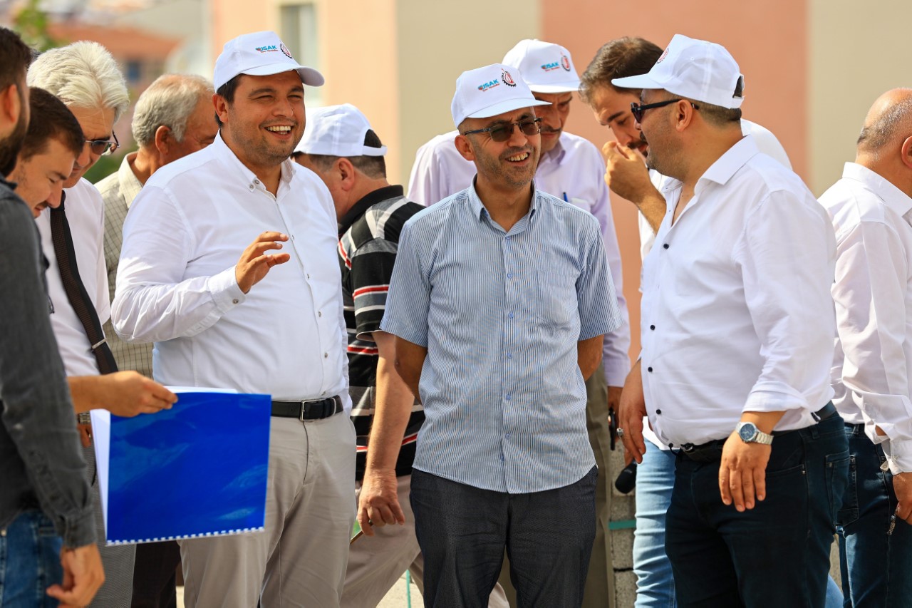 UAK BELEDYE BAKAN MEHMET AKIN MUHTARLARLA BRLKTE ALIMALARI NCELED